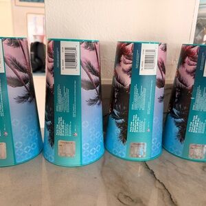 Super Bowl Cups (4) LiiV 49ers and Chiefs. Small manufacturing flaw on 1 cup